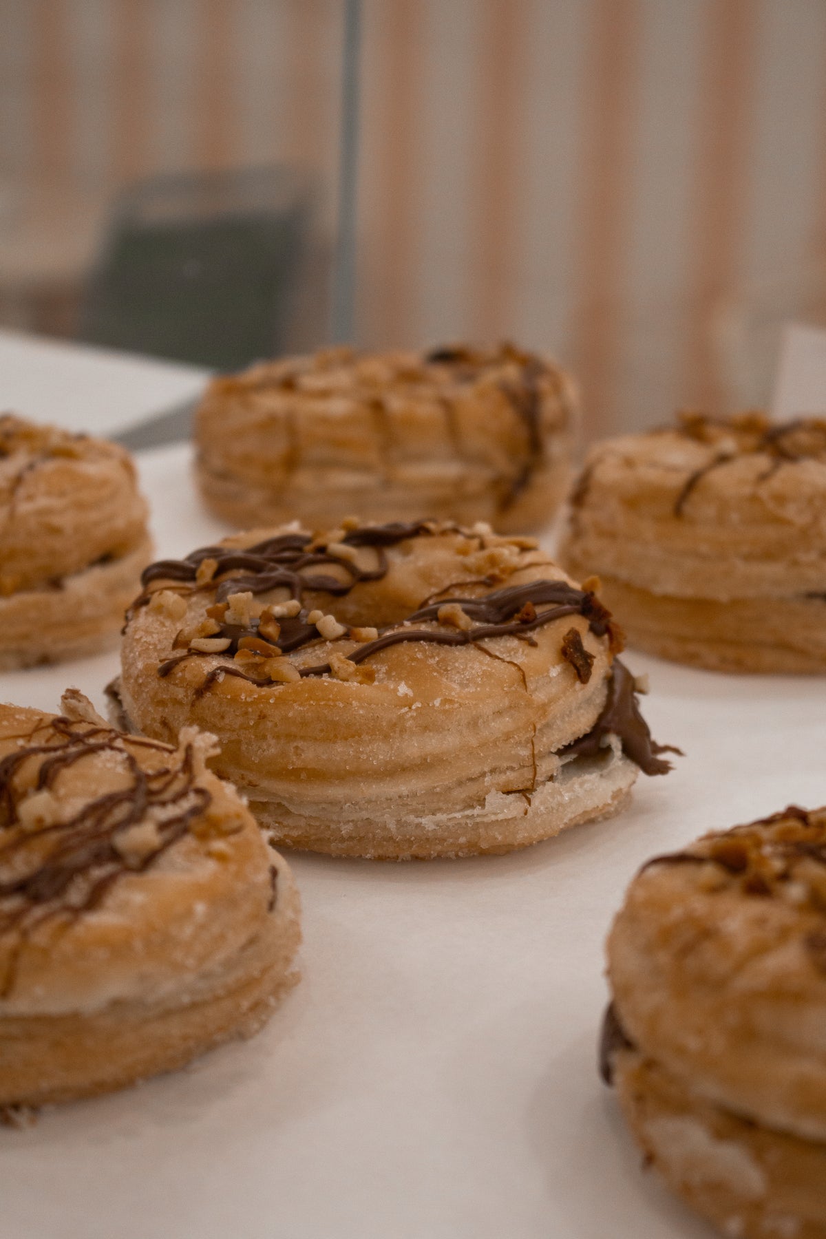 Cronut chocolat praliné fourré Nutella Louise Donut's